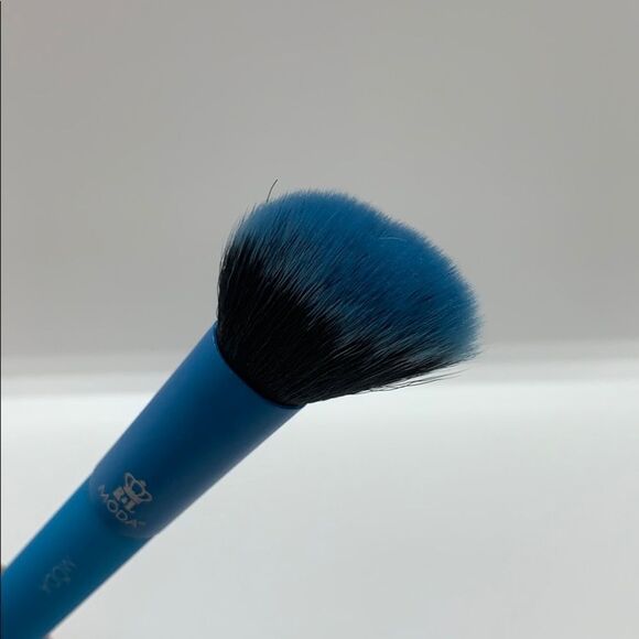 NWT MODA Angle Blush Makeup Brush - Picture 5 of 6